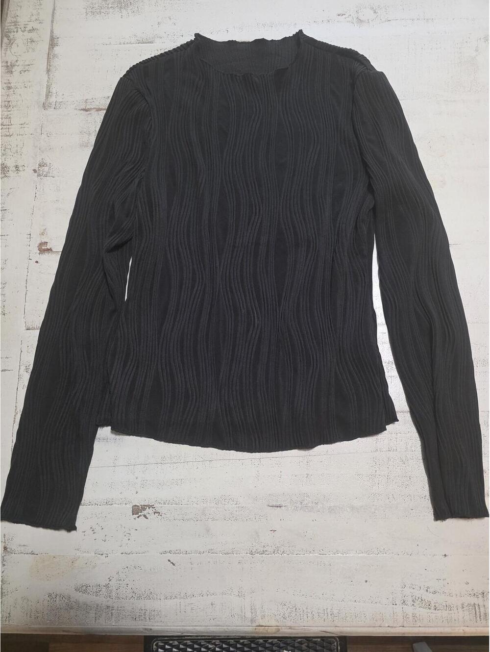 Womens Black Long Sleeve Medium